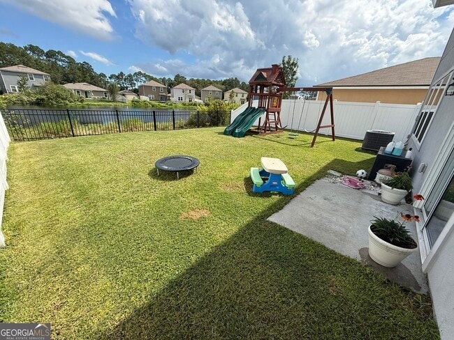 Building Photo - 135 Ashwood Cir