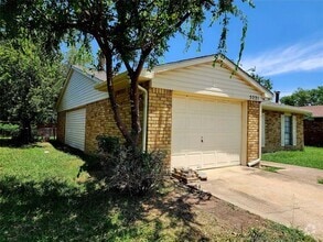 Building Photo - 5221 Kisor Dr