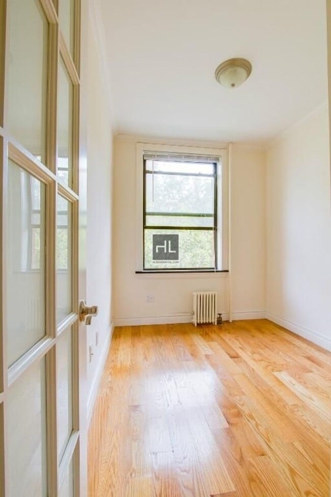 Foto del edificio - E 35TH ST.