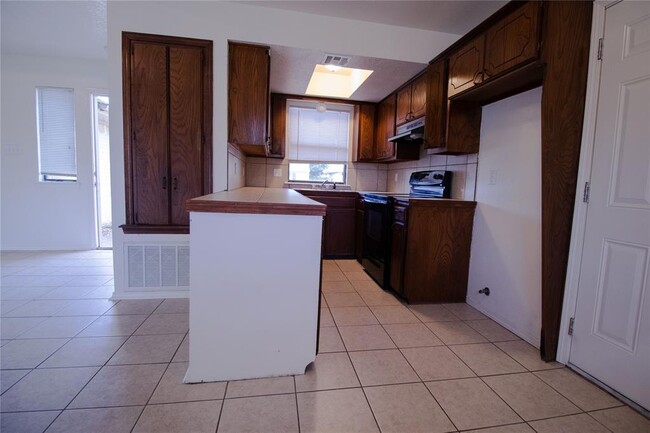 Foto del edificio - 2204 Lafayette Dr