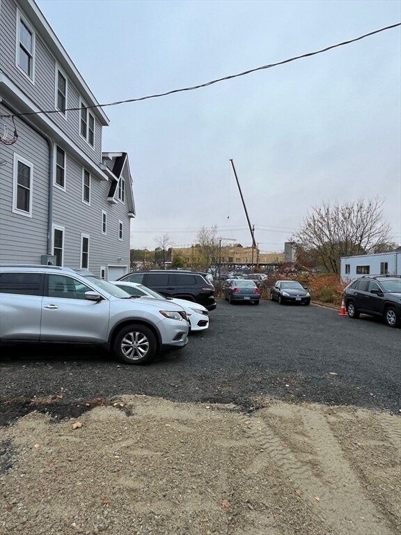 112 Broadway Unit 4, Salem, MA 01970 Room for Rent in Salem, MA