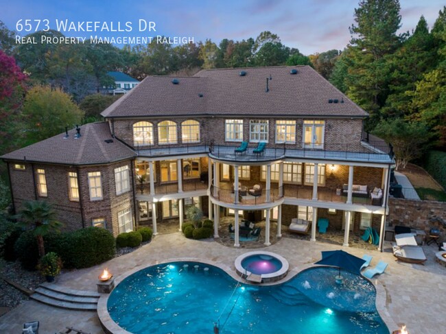 Foto del edificio - 6573 Wakefalls Dr