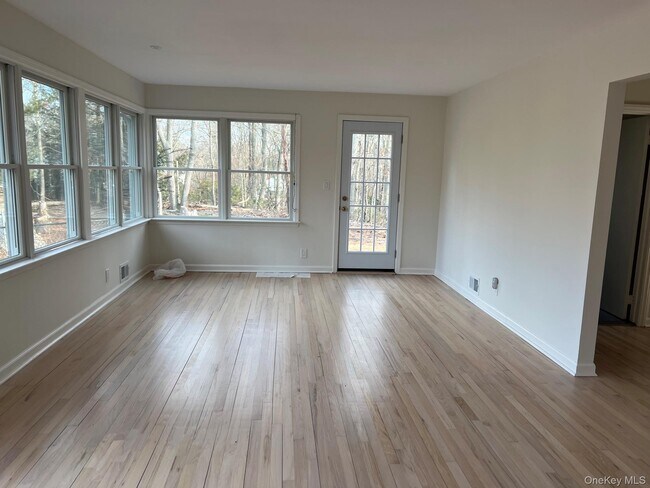 Foto del edificio - 7 Blueberry Ridge Rd