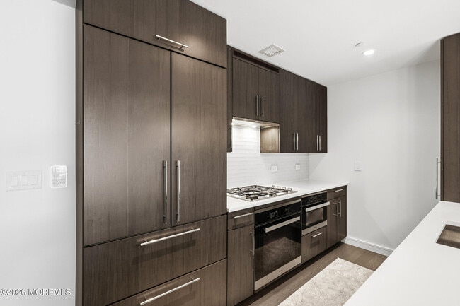 Building Photo - 20 Melrose Terrace