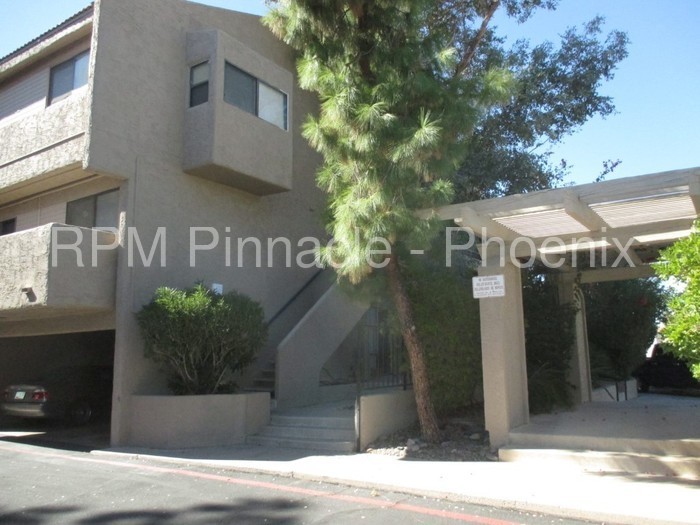 Primary Photo - 1205 E Northshore Dr
