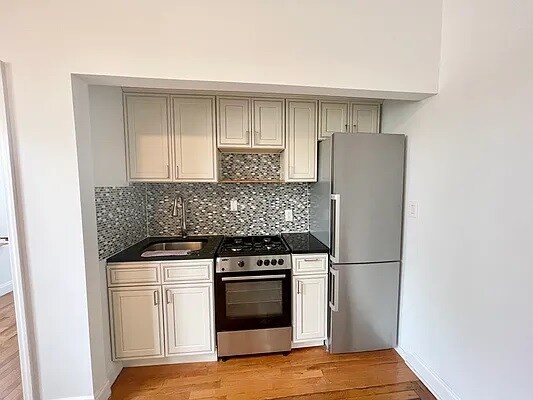 Building Photo - 48-11 45th St