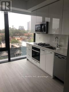 Photo du bâtiment - 195 McCaul St