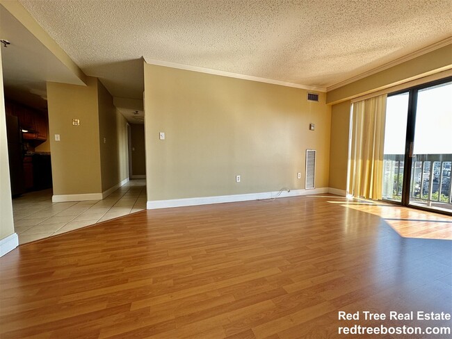 Building Photo - 15 North Beacon Street Apt #305, Allston, ...