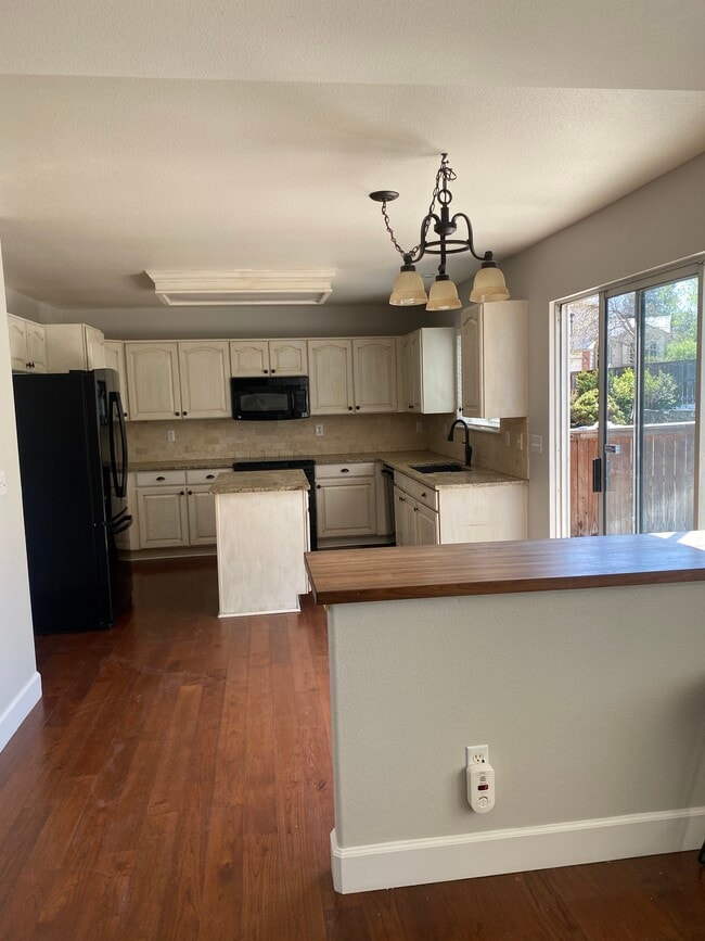 Kitchen from Living Room - 2526 WOODROSE PL House