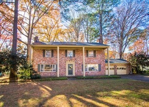 Building Photo - 15 Garland Dr