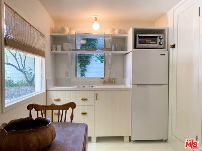 Foto del edificio - 1602 Courtney Ave