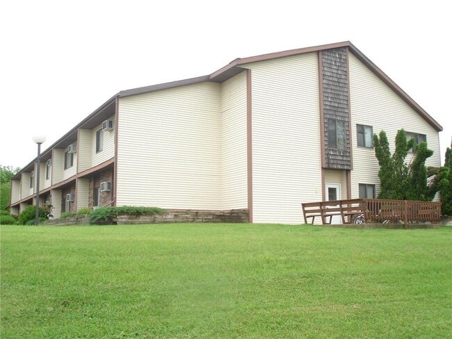 Building Photo - 602 E Warren St