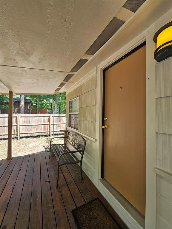 Foto del edificio - 16443 Piper Ln