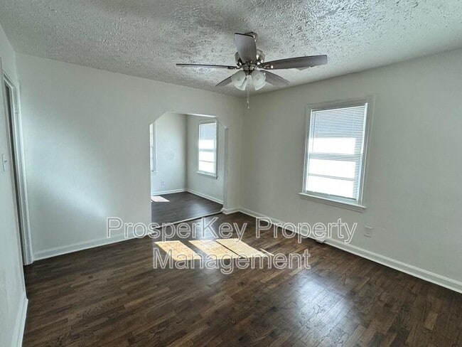 Foto del edificio - 1480 Brewer Ave