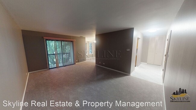 Building Photo - 2287 Country Club Dr