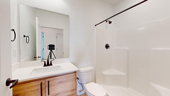 Building Photo - 1124 W 250 S