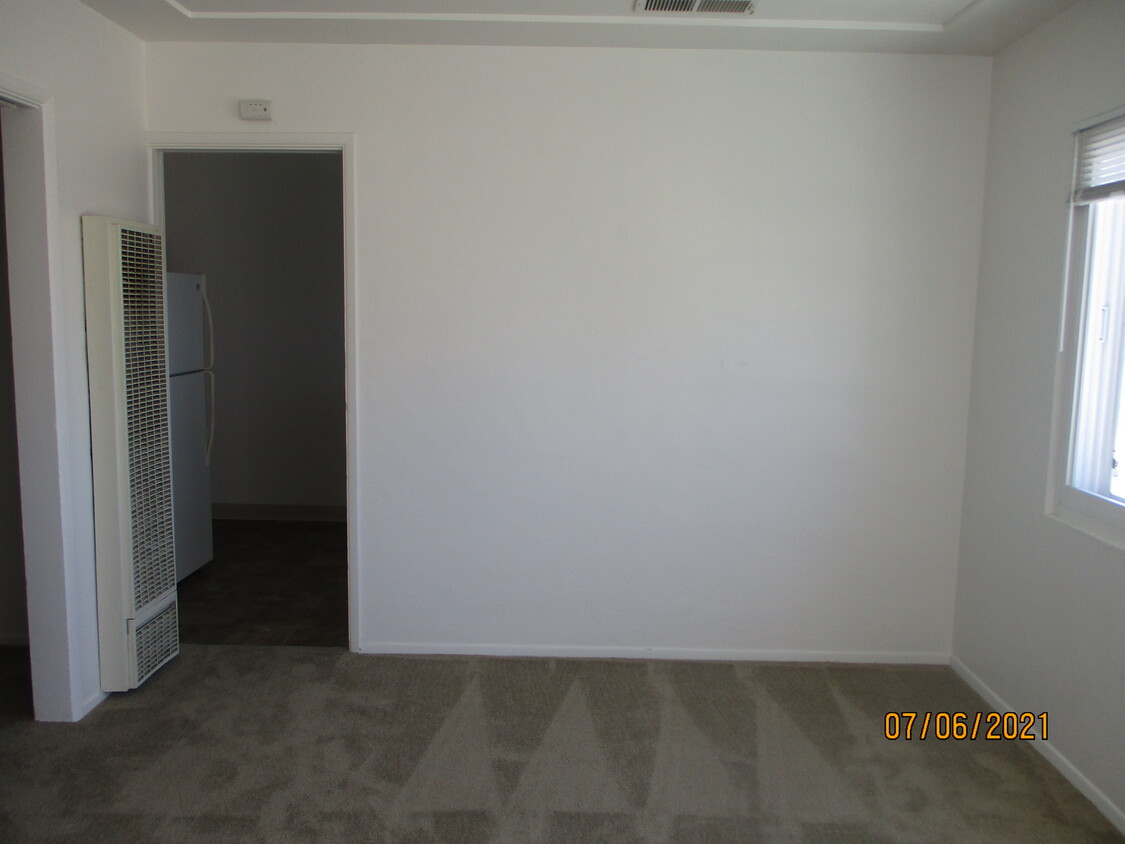 Primary Photo - 2314 Chatsworth Blvd