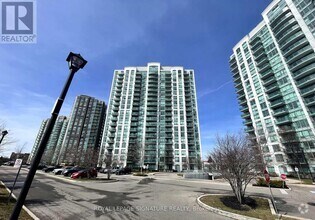 Building Photo - 4850-4850 Glen Erin Dr