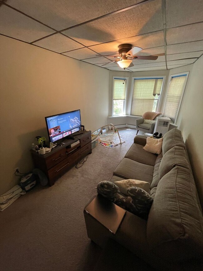 Foto del edificio - 642 N New St