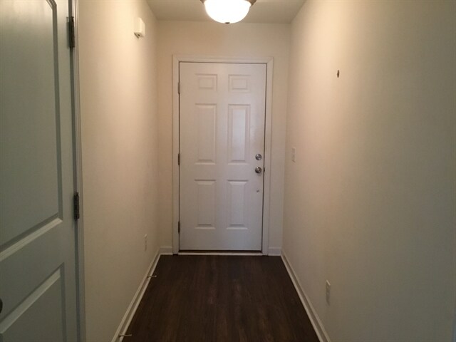 Foto del edificio - 5015 Croftwood Dr