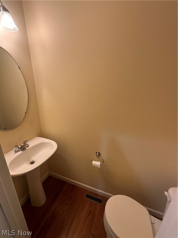 Building Photo - 4927 Lake View Dr