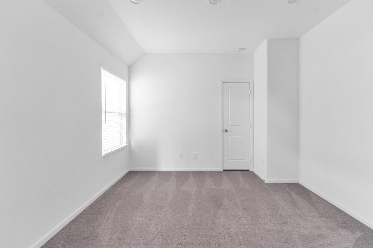 Primary Photo - 1426 Northwood Blf Ln