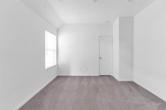 Building Photo - 1426 Northwood Blf Ln