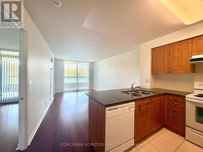 Building Photo - 503 Beecroft Rd