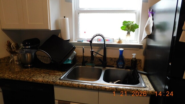 Foto del edificio - 225 Virginia St