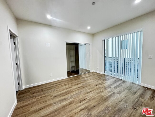 Building Photo - 5637 Homeside Ave