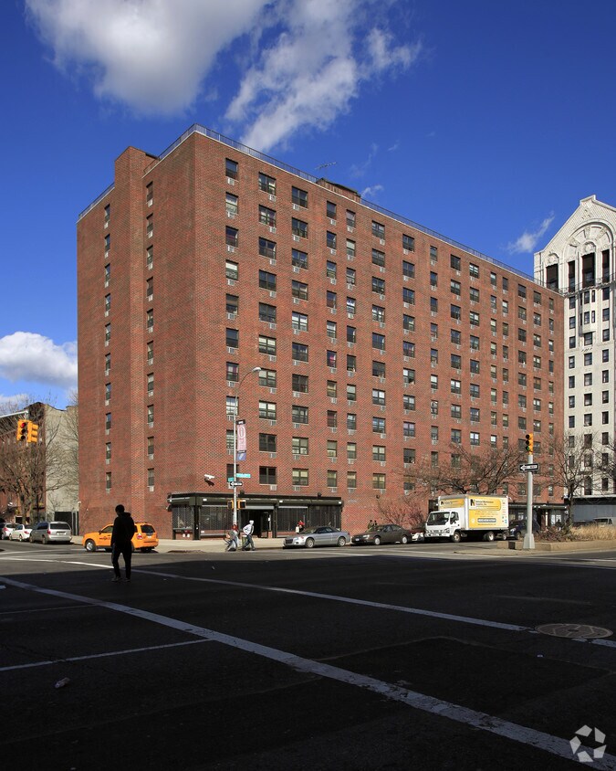 Fotografía del edificio - Ennis Francis Houses