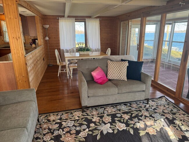 Foto del edificio - Your Summer Sanctuary on Big Pelican Lake