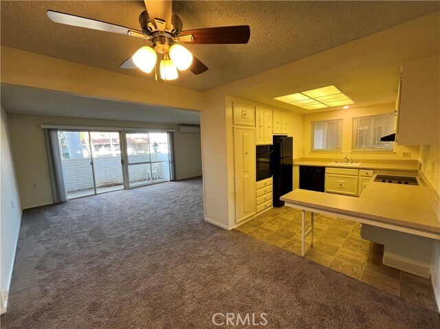 Building Photo - 668 Via Mendoza