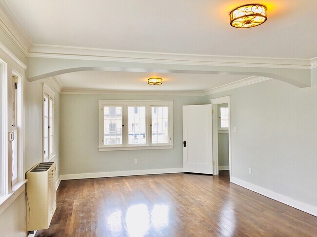 Foto del edificio - 160 S Catalina St