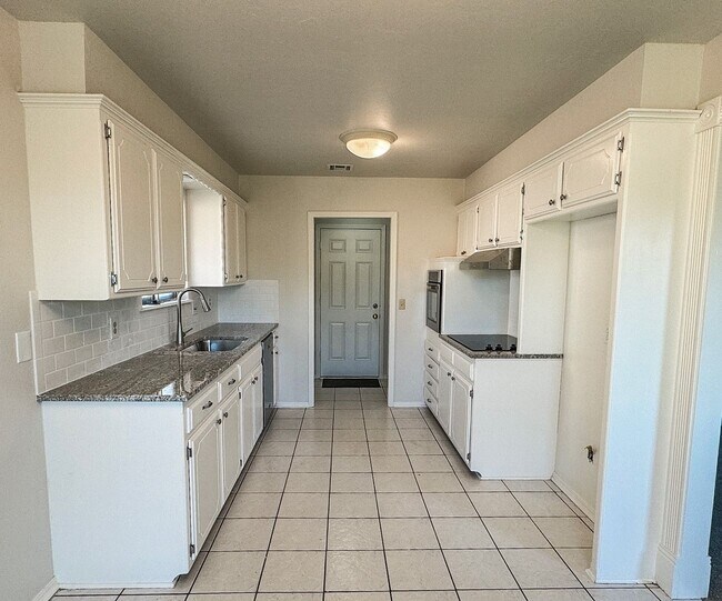 Building Photo - Charm and Comfort in Edmond: Your Dream 3 ...