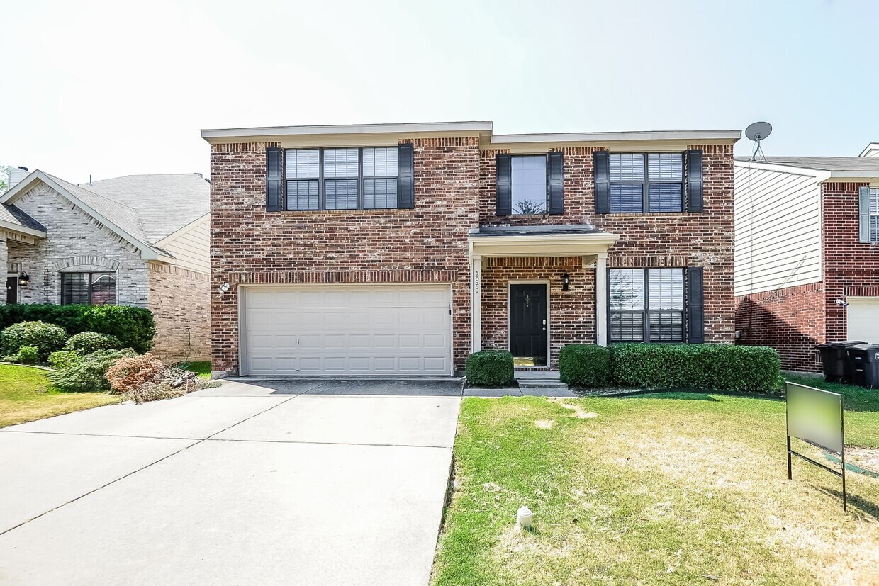 5020 Raymond Dr House Rental in Fort Worth, TX