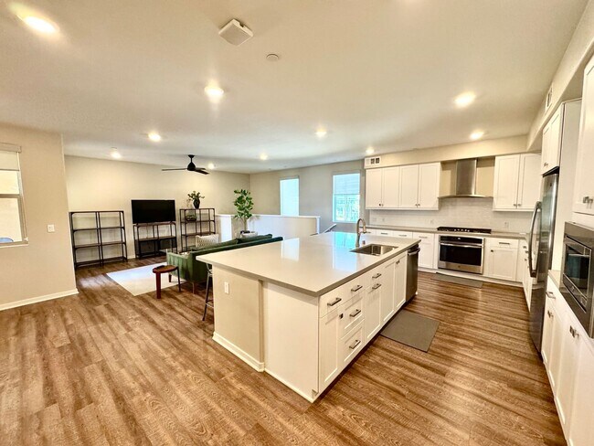 Foto del edificio - Contemporary 2 Bedroom 2 bath condo in the...