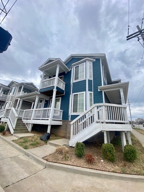Foto del edificio - 1047 N Leverett Ave