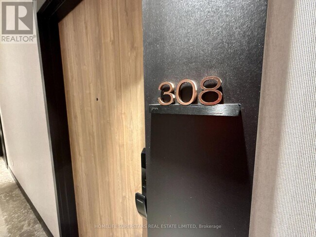 Photo du bâtiment - 1 Fairview Rd E