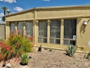 Building Photo - 30 Paseo Laredo N