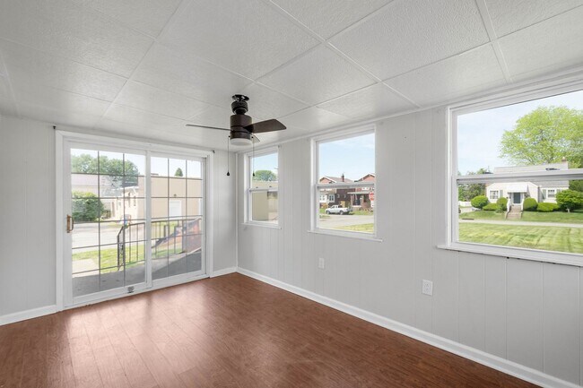 Photo - Beautiful 1 bedroom home with BONUS room in Natrona Heights available April 1!