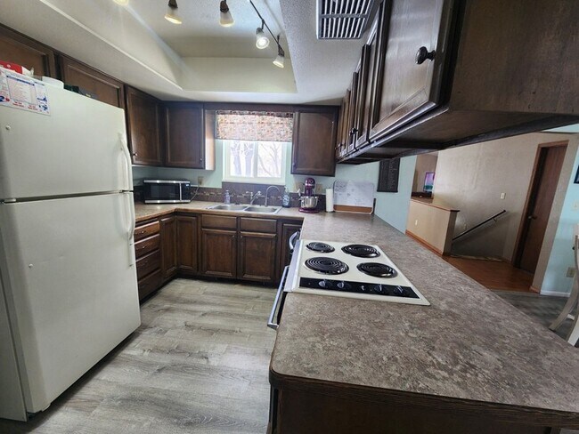 Building Photo - 316 Latigo Loop