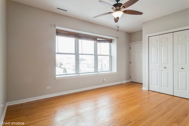 Foto del edificio - 4017 N Troy St