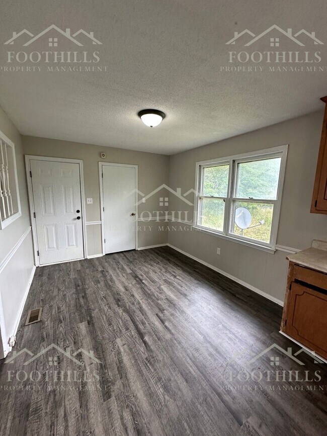Foto del edificio - 3-Bed Home with Open Layout & Patio in Pelzer