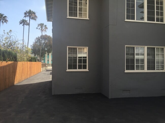 Building Photo - 1721 Camino de la Costa