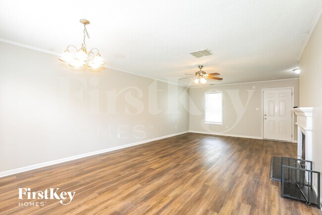 Foto del edificio - 4815 Bob White Run