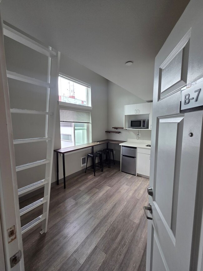 Interior Photo - Madison 2.0 Studios in Capitol Hill!