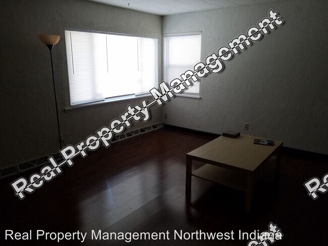 Building Photo - 3 br, 1 bath House - 1620 180th Place