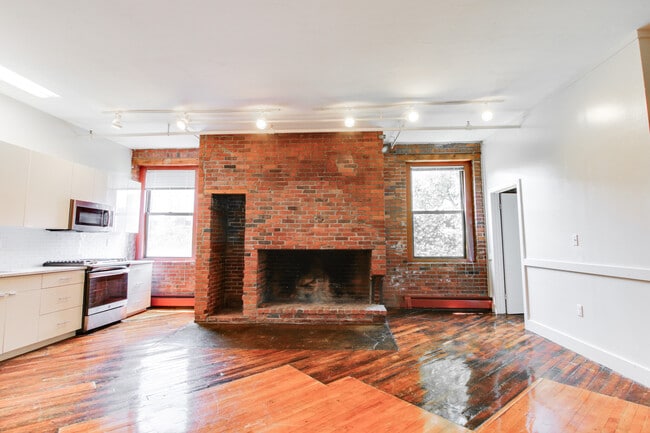 Building Photo - 791 Tremont St