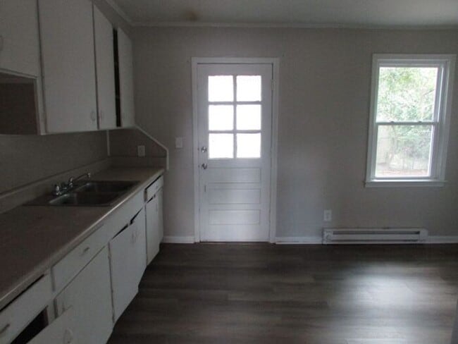 Building Photo - Close to Downtown Sumter